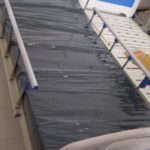 Single Crank Manual ABS Hospital Bed With Castors